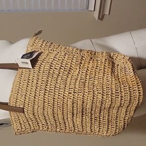 Woven hobo handbag